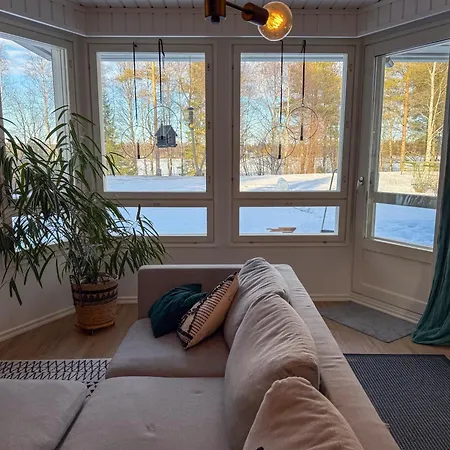 منزل للإقامة Arctic Riverside House